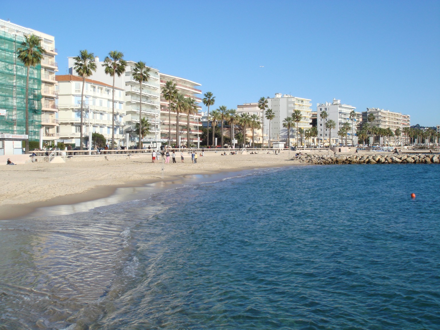 juan_les_pins_beach